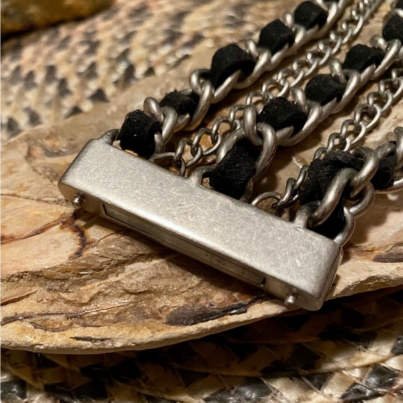 Genuine Harley Davidson silver clasp, charm, chain and leather bracelet. - Picture 4 of 7